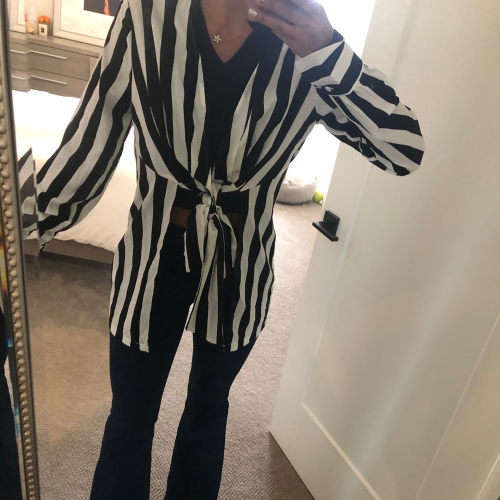 Black and white strip long sleeve blouse
